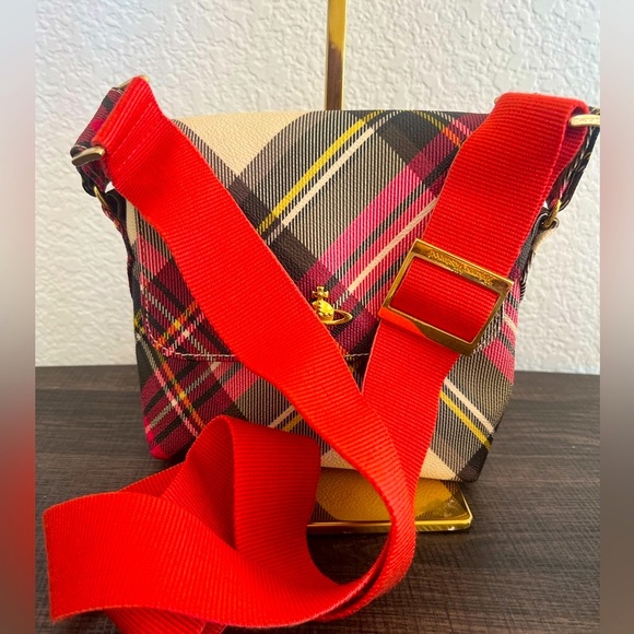 Vivienne Westwood Crossbody Bag - Picture 7 of 15